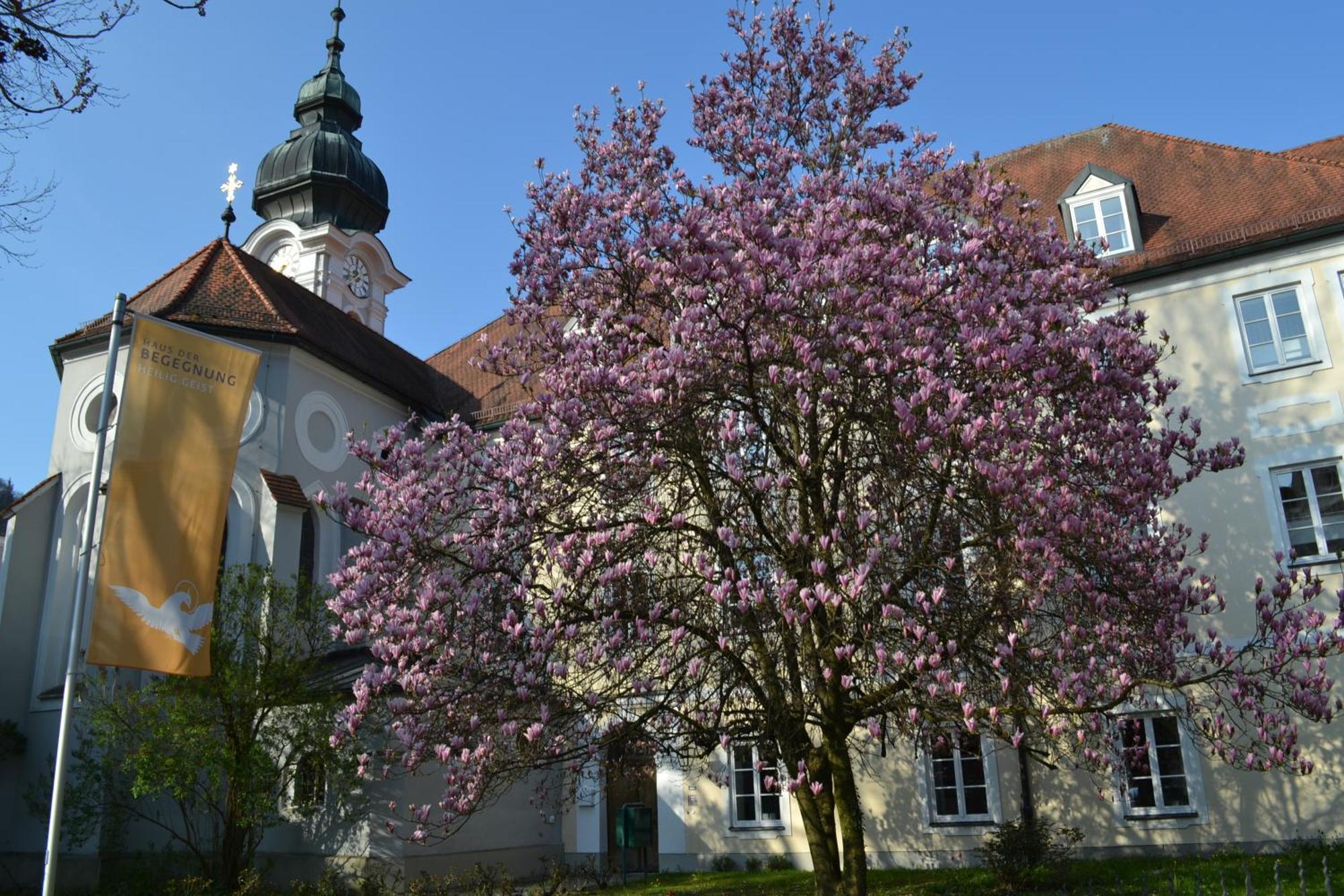 Haus Der Begegnung Heilig Geist Burghausen Exterior foto