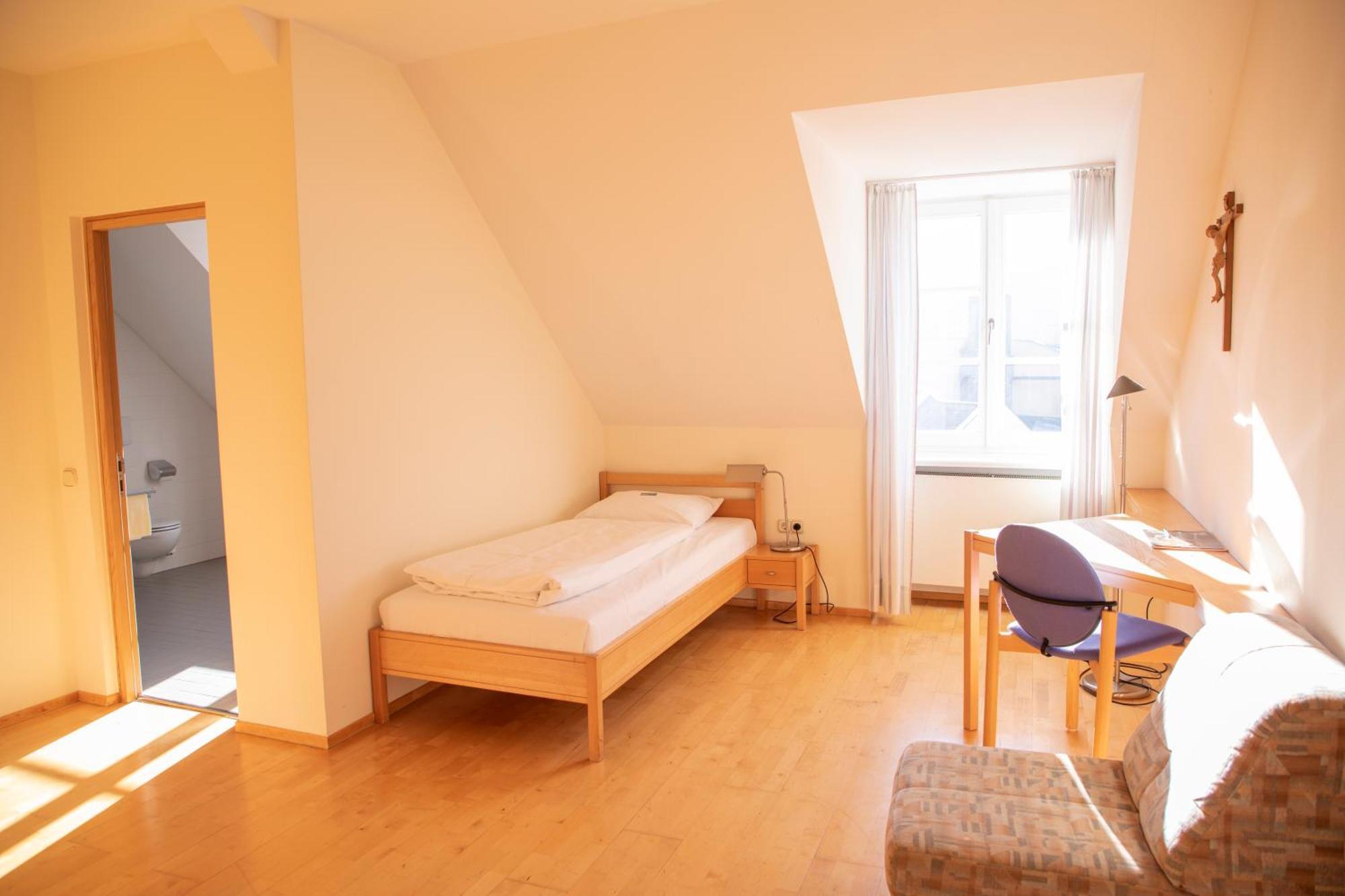 Haus Der Begegnung Heilig Geist Burghausen Exterior foto