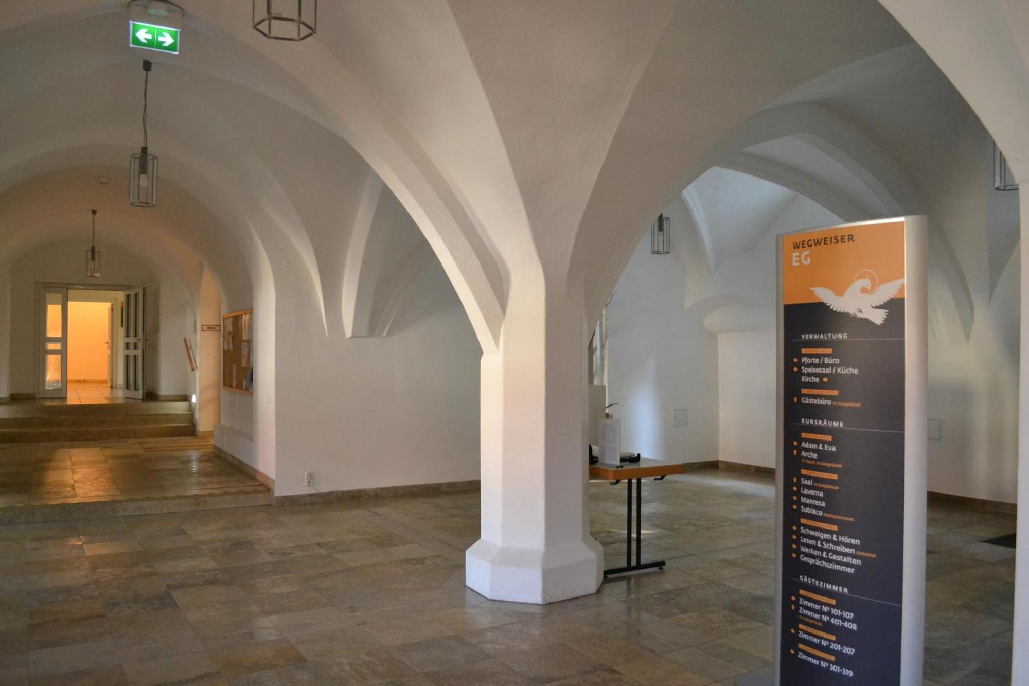 Haus Der Begegnung Heilig Geist Burghausen Exterior foto